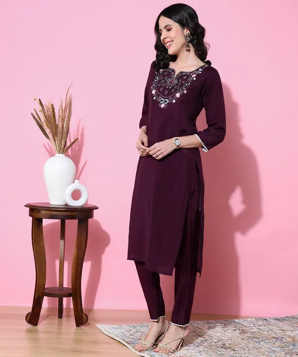 https://d1311wbk6unapo.cloudfront.net/NushopCatalogue/tr:f-webp,w-600,fo-auto/Hand_Work_Kurti__Designer_Kurti__Kurti_Pant_Set__Casual_Wear_1KKS3QBI59_2024-07-15_1.jpeg__Flora Art