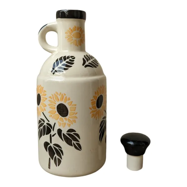 Handcrafted_Ceramic_Sunflower_Design_Oil_Dispenser,_Capacity:_1000_ML,_Size:_10_x_25_cm