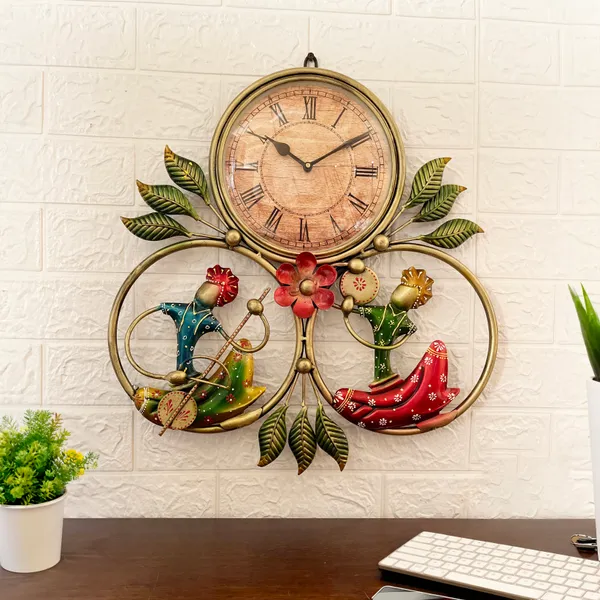 Metal_Musician_With_Clock_Wall_Decor