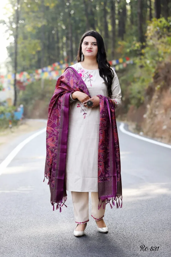 Handloom_South_Cotton_Kurta_With_Pant_&_Khadi_Silk_Dupatta_Set