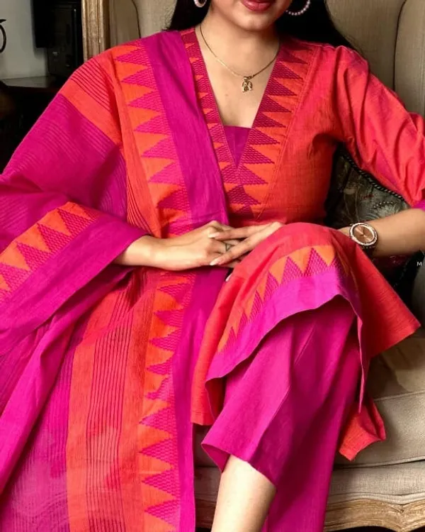Orange_and_Pink_Handloom_South_Cotton_Kurta_With_Pant_&_South_Cotton_Dupatta_Set_.