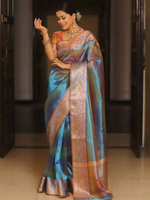Handwoven_Banarasi__Tissue_Silk_Saree_in_Two_Toned_Shaded_Designer_Wedding_Saree