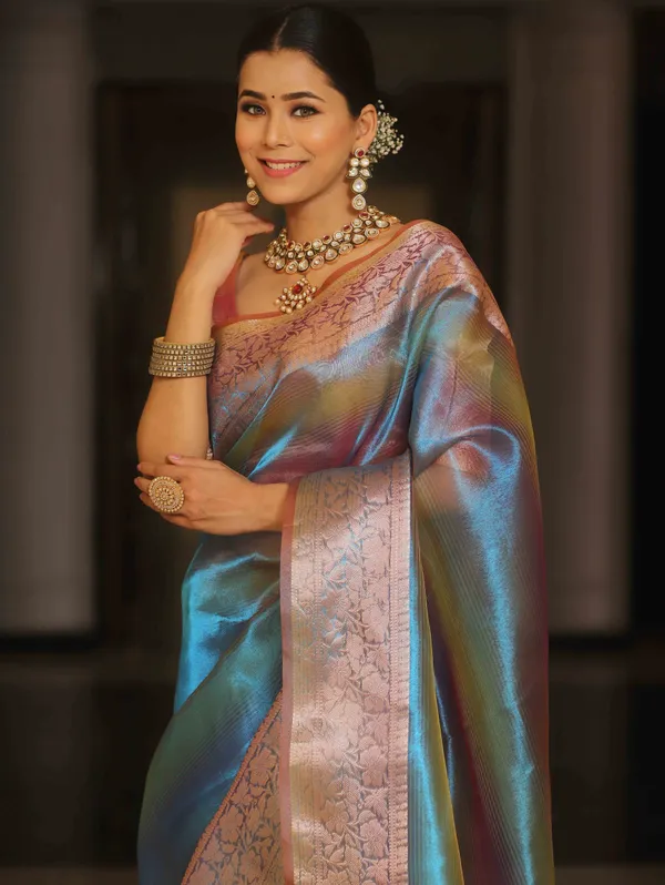 Handwoven_Banarasi__Tissue_Silk_Saree_in_Two_Toned_Shaded_Designer_Wedding_Saree