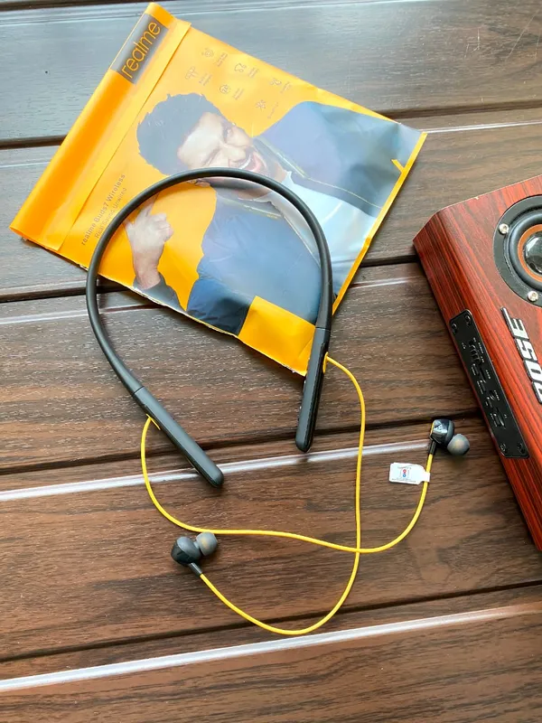 Yellow_Neckband_Yellow_Wireless_Buds_7_Yellow_Handfree_Bluetooth_Neckband_Realme