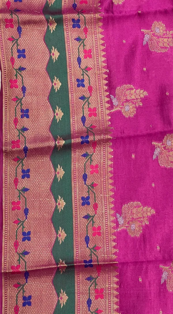 Humairah_Pure_Handloom_Magenta_Dupion_Silk_Golden_Zari_Silver_Mina_Floral_Booti_with_Skirt_Copper_Zari_Paithani_Border_and_Magenta_Blouse