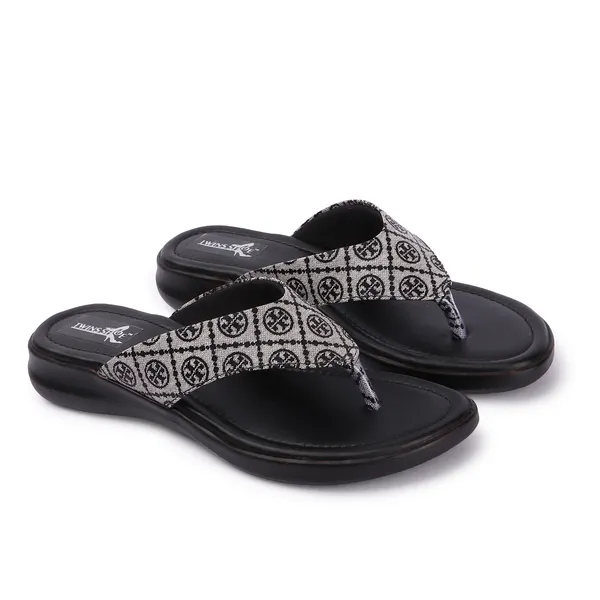 Casual_Slip_On_Flat_Slippers_(White)