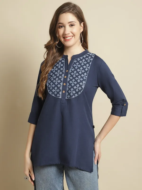 Blue_Cotton_Embroidered_Short_Kurti