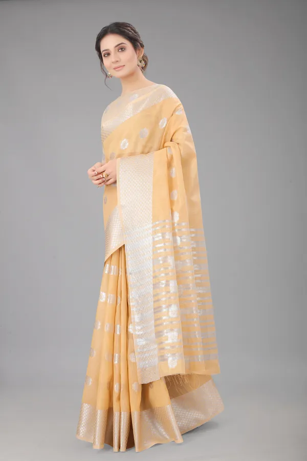 Chiku_Pure_Soft_Linen_Saree_With_Silver_Zari_Butta_For_Women