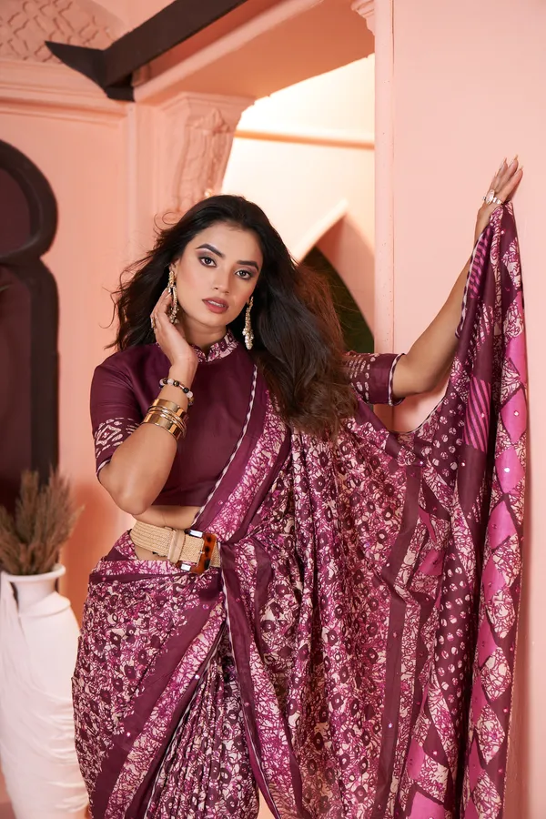 HANDICRAFT_MIRROR_WORK_WOMEN'S_Ikkat_PRINT_PURE_SOFT_COTTON_SAREE_WITH_BEAUTIFUL_BORDER_WORK_With_Blouse_Piece