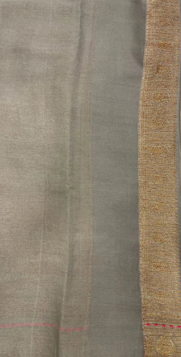 Humairah_Presents_Pure_Handloom_Grey_Chiffon_Floral_Copper_Zari_Mina_Stripe_Jaal_with_Paisley_Mina_Zari_Border_and_Grey_Blouse