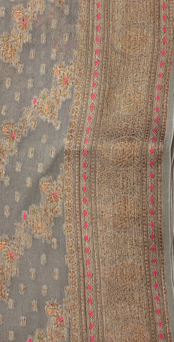 Humairah_Presents_Pure_Handloom_Grey_Chiffon_Floral_Copper_Zari_Mina_Stripe_Jaal_with_Paisley_Mina_Zari_Border_and_Grey_Blouse