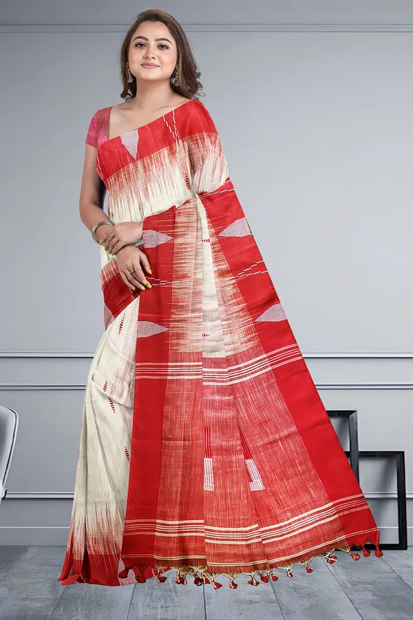 White_Ikat_Pattern_Cotton_Silk_Weaving_Handloom_Saree