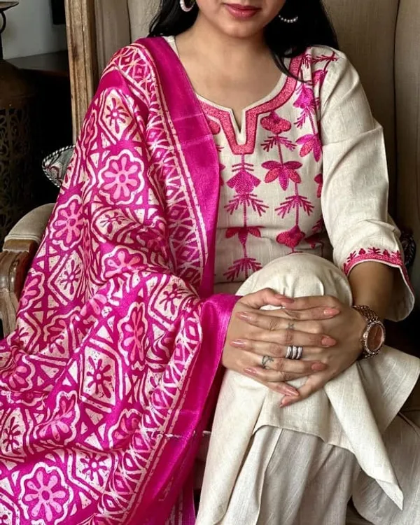 Premium_Handloom_Cotton_Suit_with_Pure_Linen_Dupatta