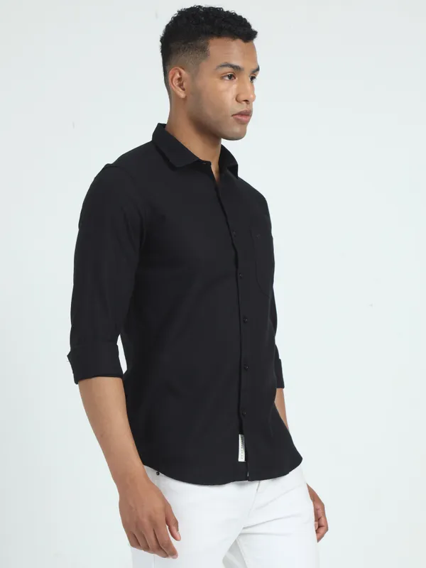 Black_Plain_Full_Sleeve_Slub_Cotton_Shirt_For_Men
