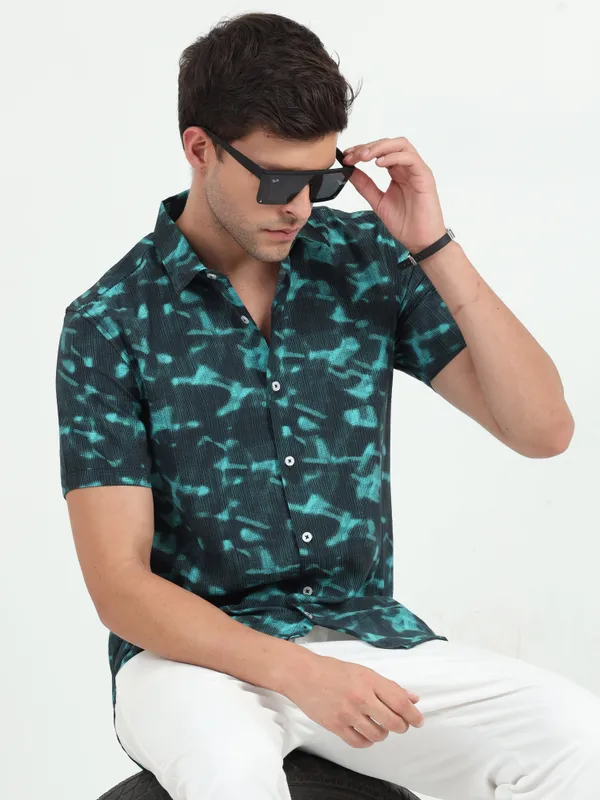 Bottle_Green_Half_Sleeve_Rayon_Shirt_For_Men