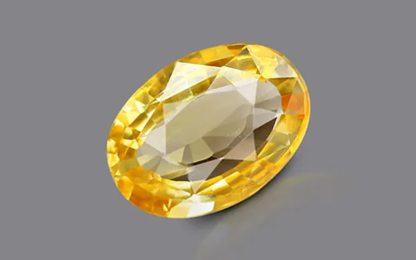 9.25_Ratti_Yellow_Sapphire_(Pukhraj)_Natural_Loose_Gemstone