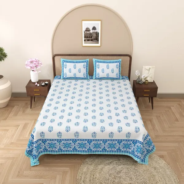 https://d1311wbk6unapo.cloudfront.net/NushopCatalogue/tr:f-webp,w-600,fo-auto/JYP06_1710756013508_lj65wvg0fh5i3n9.jpg__Quilt N Razai 