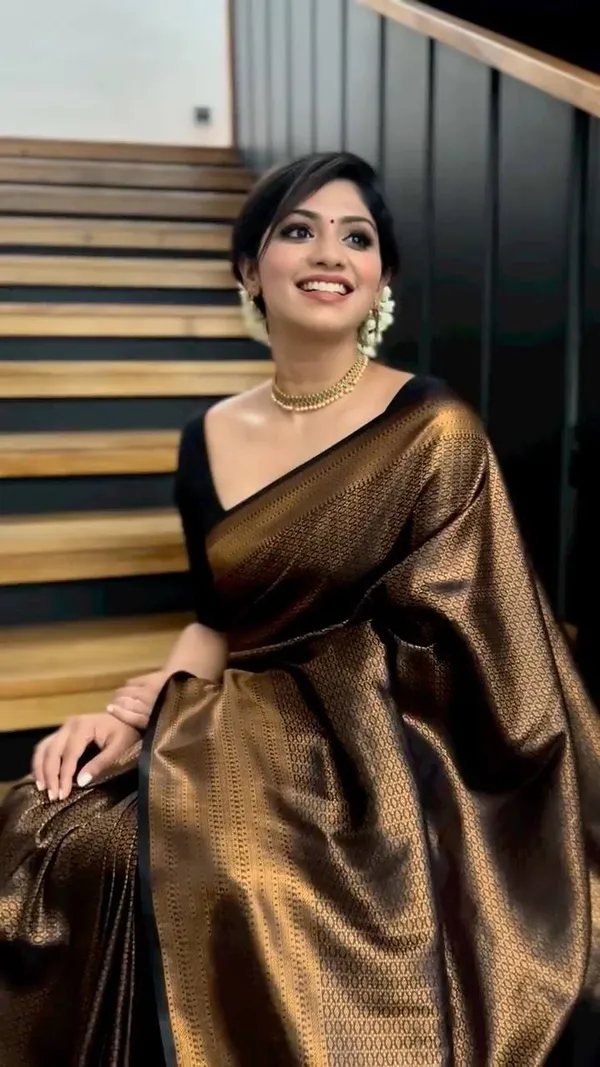Jewellery with black silk saree shop