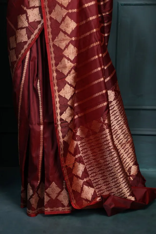 Maroon_Soft_Silk_Saree_With_Blouse_Piece_For_Women