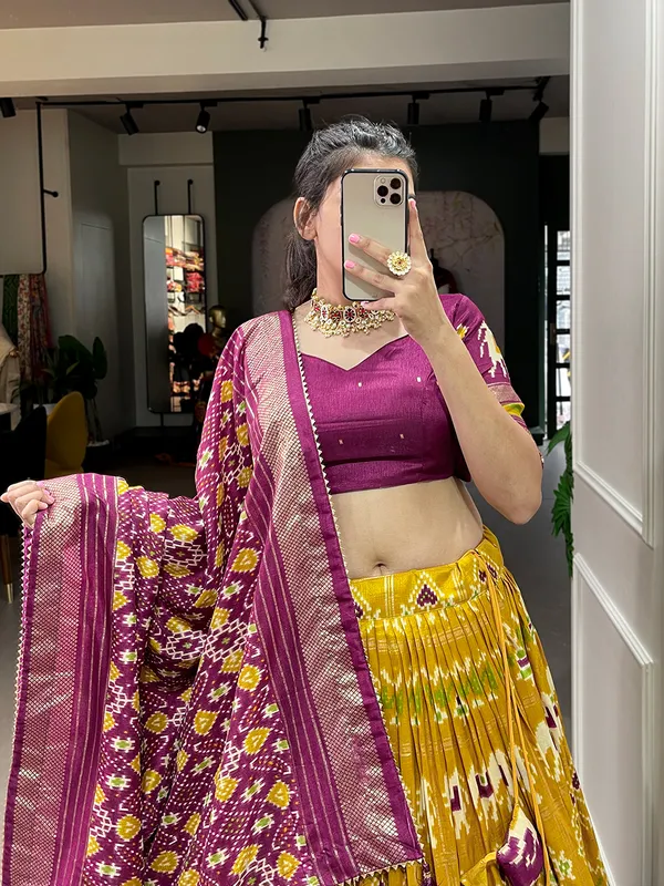 Yellow_Premium_&_Elegant_Dola_Silk_Lehenga_Choli_For_Women