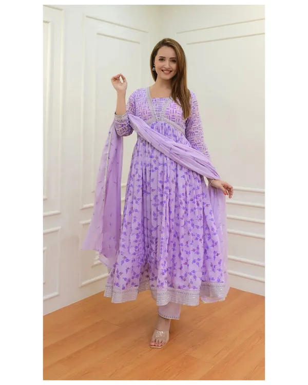 https://d1311wbk6unapo.cloudfront.net/NushopCatalogue/tr:f-webp,w-600,fo-auto/K-M-85--FFK-Lavender_1699345444086_naas5iu1p1cegns.jpg__Jaipur Kurti Store