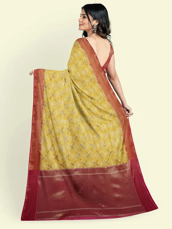 Yellow_Cotton_Blend_Banarasi_Sarees_For_Women