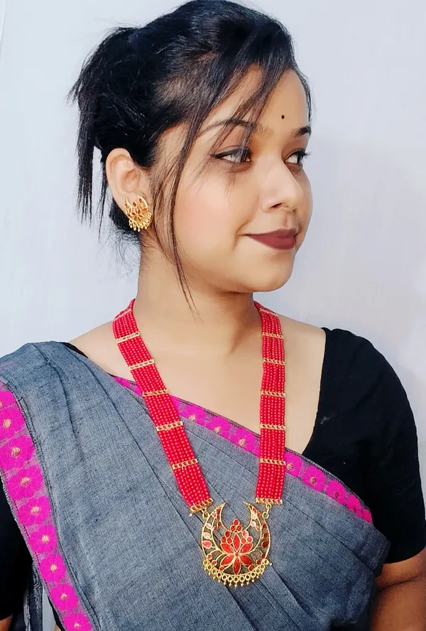 Assamese_Traditional_Gold_Plated_Red_Colour_Joonbiri_Tassel_Jewellery_Set_For_Women_And_Girl
