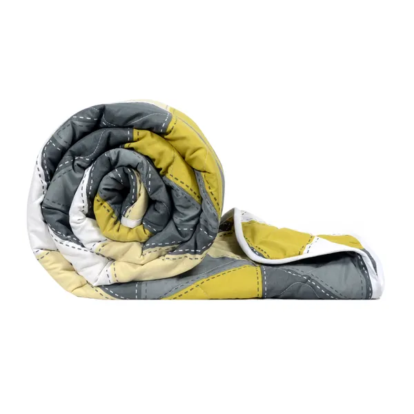 Printed_Single_Comforter_for_Mild_Winter_(Polyester,_Yellow,_Grey)