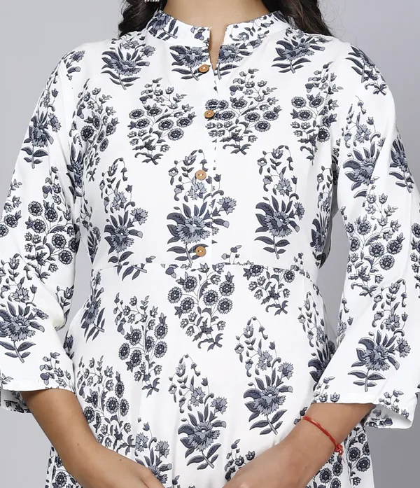 White_&_Gray_Cotton_Blend_Regular_Kurta_For_Women
