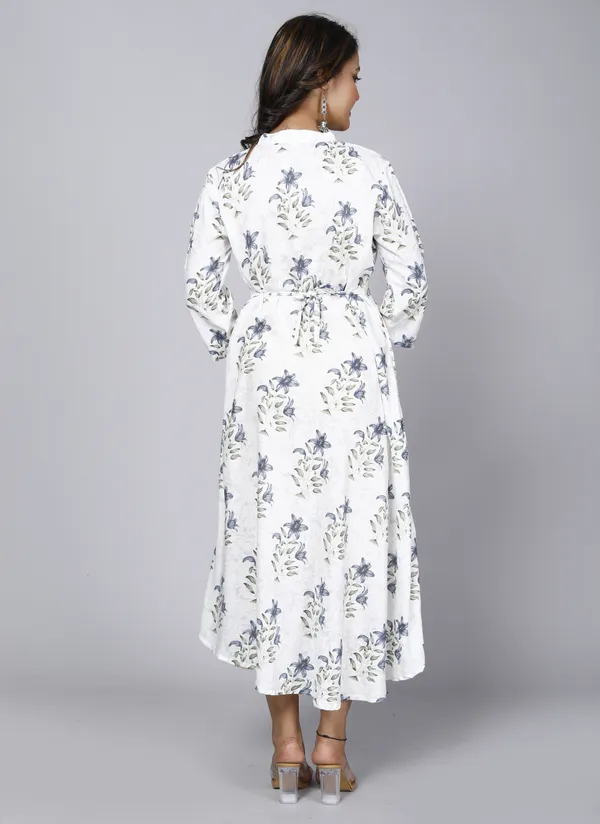 White_&_Blue_Cotton_Blend_Kurta_For_Women