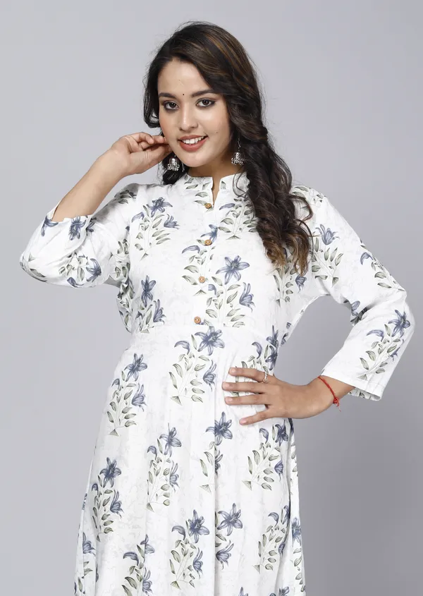 White_&_Blue_Cotton_Blend_Kurta_For_Women