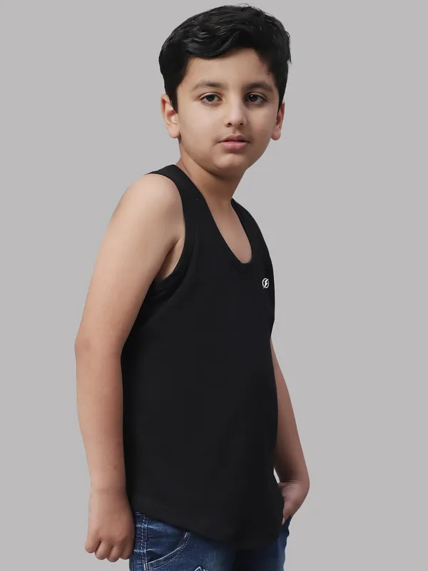 Black_Cotton_Round_Neck_Sleeveless_Vest_For_Kids