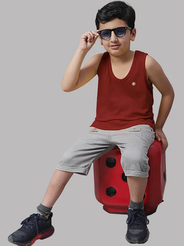 Red_&_Maroon_Round_Neck_Casual_Wear_Vest_For_Kids