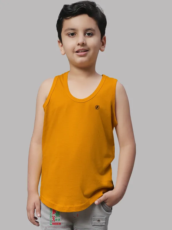Yellow_&_Mustard_Round_Neck_Casual_Wear_Vest_For_Kids