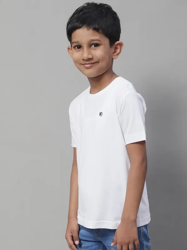 White_Cotton_Rib_Round_Neck_Short_Sleeves_T-Shirt_For_Kids