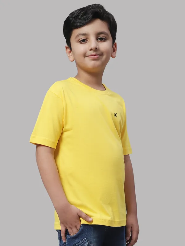 Yellow_Cotton_Rib_Round_Neck_Short_Sleeves_T-Shirt_For_Kids