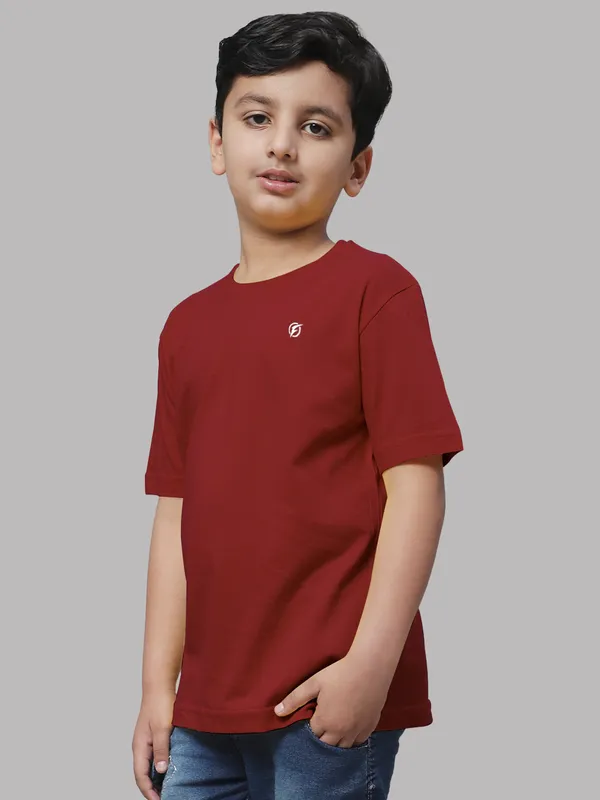 Maroon_Cotton_Rib_Round_Neck_Short_Sleeves_T-Shirt_For_Kids