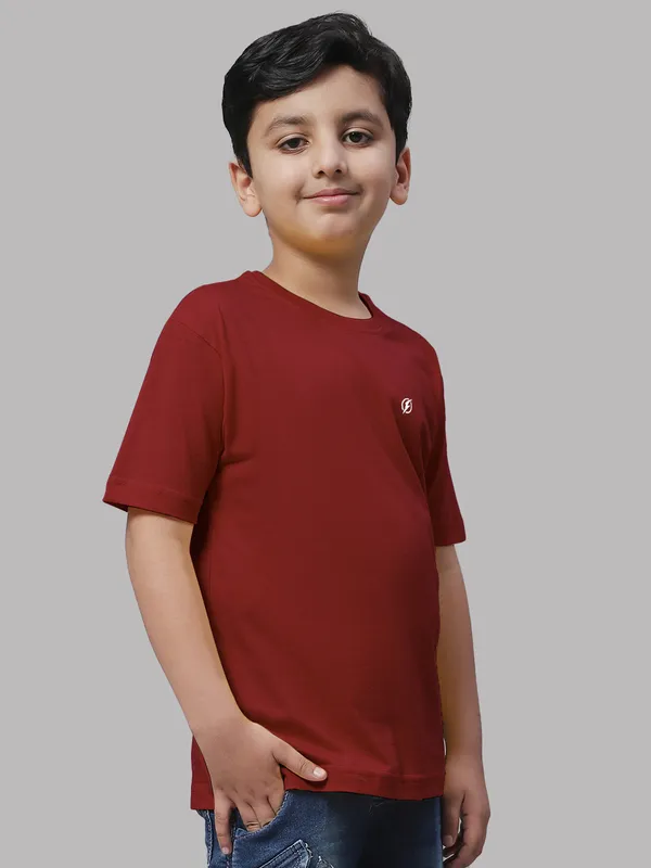 Maroon_Cotton_Rib_Round_Neck_Short_Sleeves_T-Shirt_For_Kids