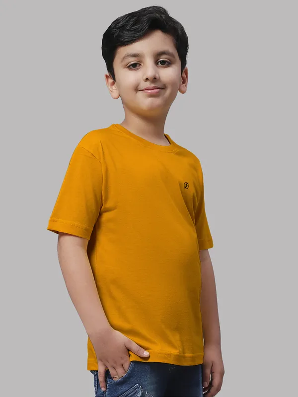 Mustard_Cotton_Rib_Round_Neck_Short_Sleeves_T-Shirt_For_Kids