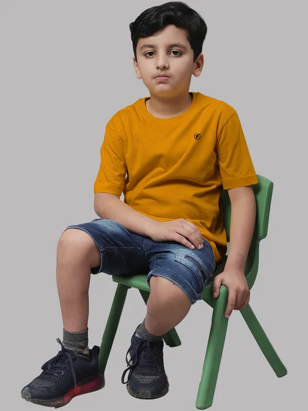 Mustard_Cotton_Rib_Round_Neck_Short_Sleeves_T-Shirt_For_Kids
