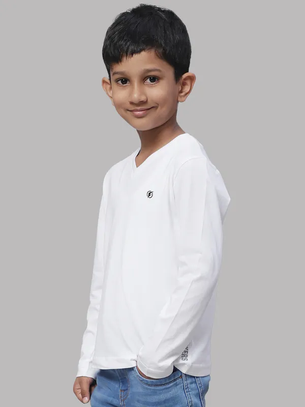 White_Cotton_Rib_V-Neck_Full_Sleeves_T-Shirt_For_Kids