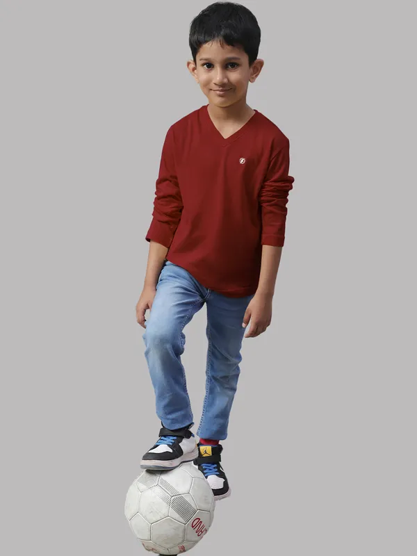 Maroon_Cotton_Rib_V-Neck_Full_Sleeves_T-Shirt_For_Kids