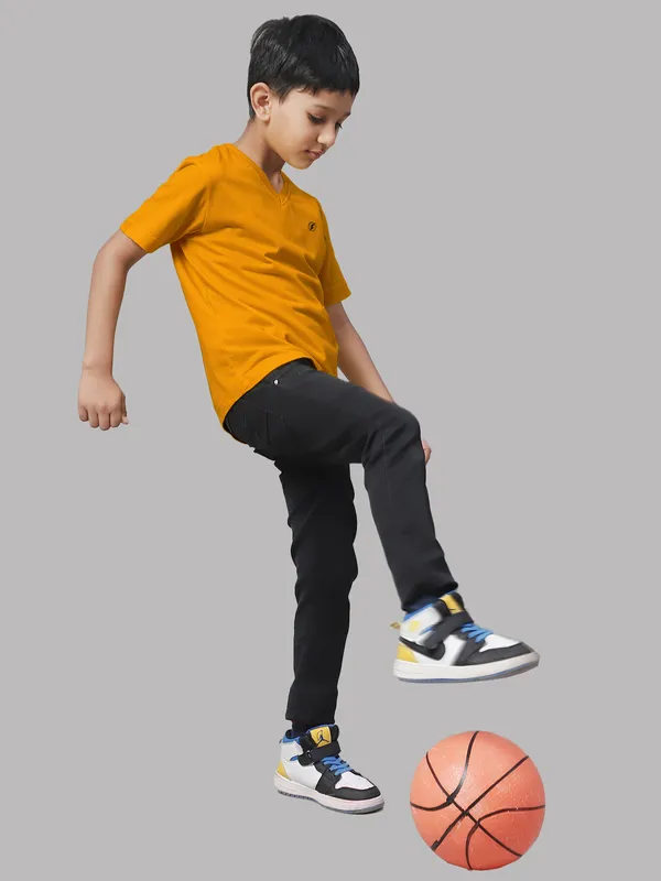 Mustard_Cotton_Rib_V-Neck_Short_Sleeves_T-Shirt_For_Kids