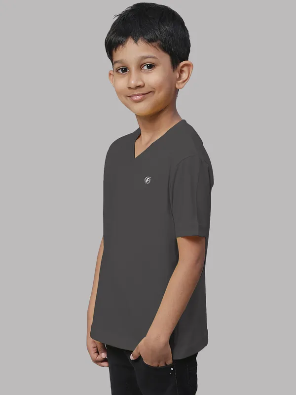 Grey_Cotton_Rib_V-Neck_Short_Sleeves_T-Shirt_For_Kids