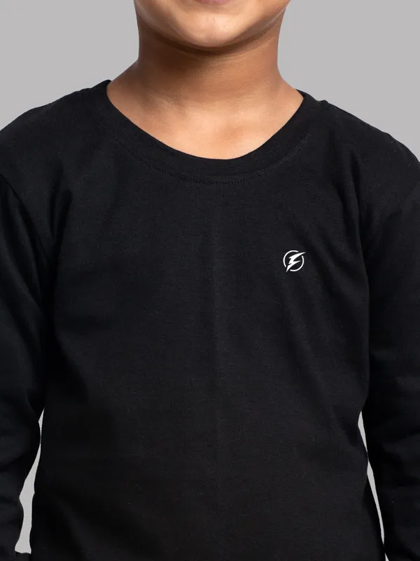Black_Cotton_Rib_Round_Neck_Full_Sleeves_T-Shirt_For_Kids