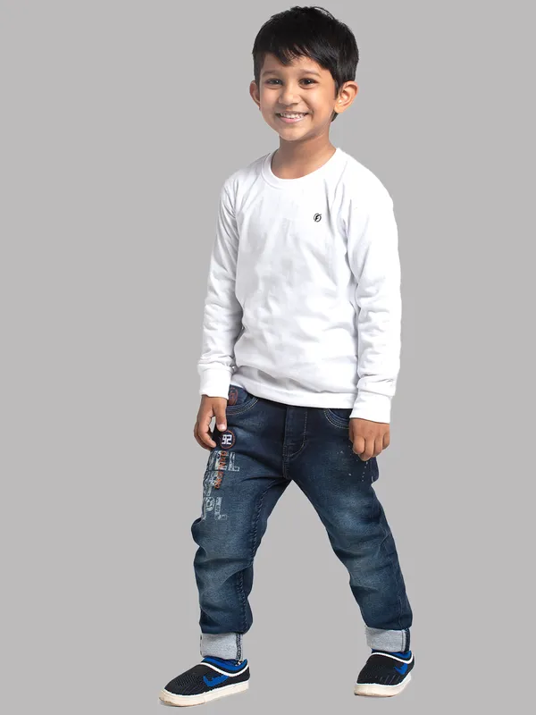 White_Cotton_Rib_Round_Neck_Full_Sleeves_T-Shirt_For_Kids