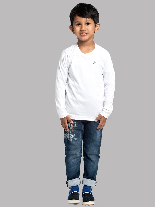 White_Cotton_Rib_Round_Neck_Full_Sleeves_T-Shirt_For_Kids