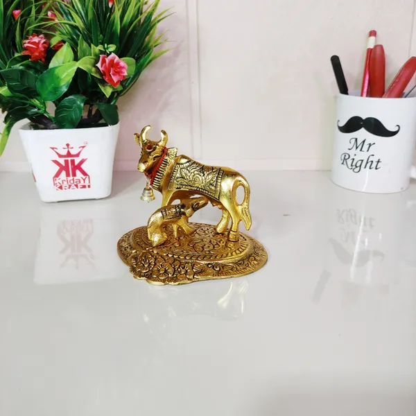 Metal_Cow_With_Calf_Standing_On_Base_Gold_Plated_Showpiece_Decorative_For_Home