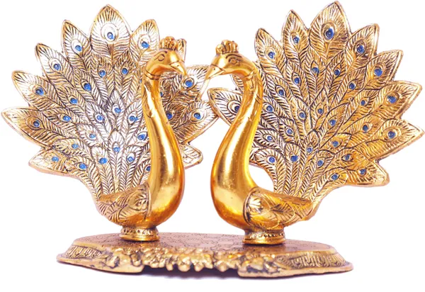 Double_Peacock_Metal_Statue