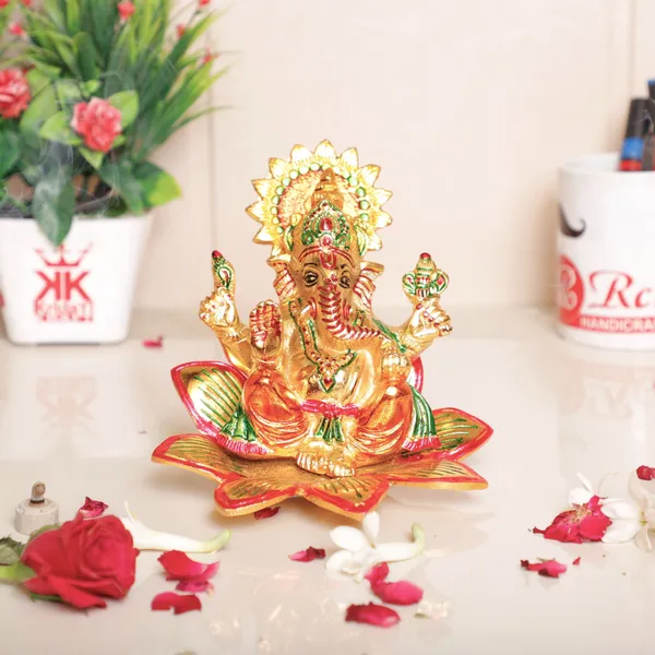 Ganesha_Idol_Sit_On_Multicolor_Flower_Metal_Statue